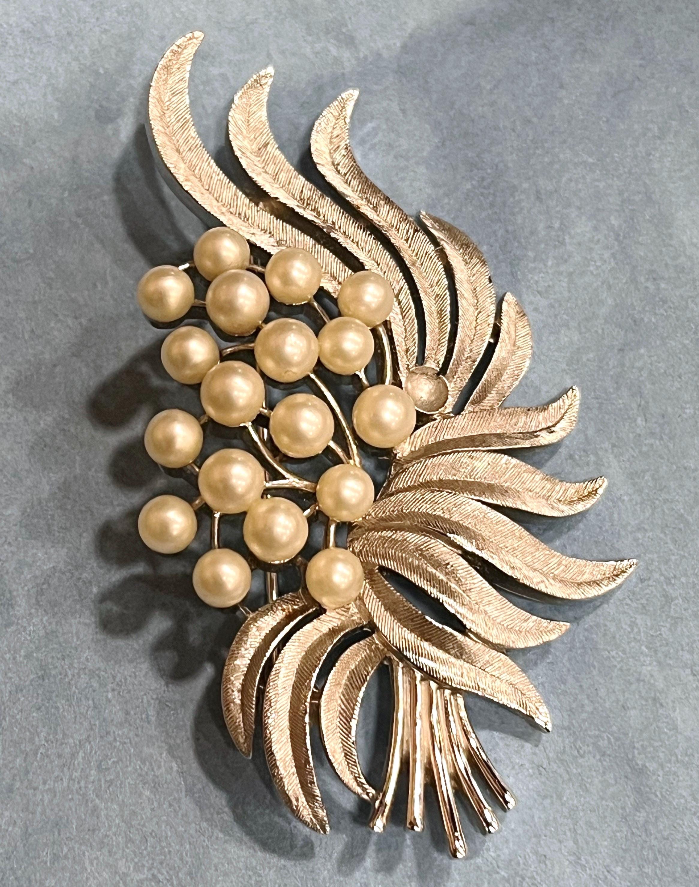 TRIFARI VINTAGE トリファリ バタフライ装飾付 ピン ピンブローチ Trifari brooch - Etsy 日本