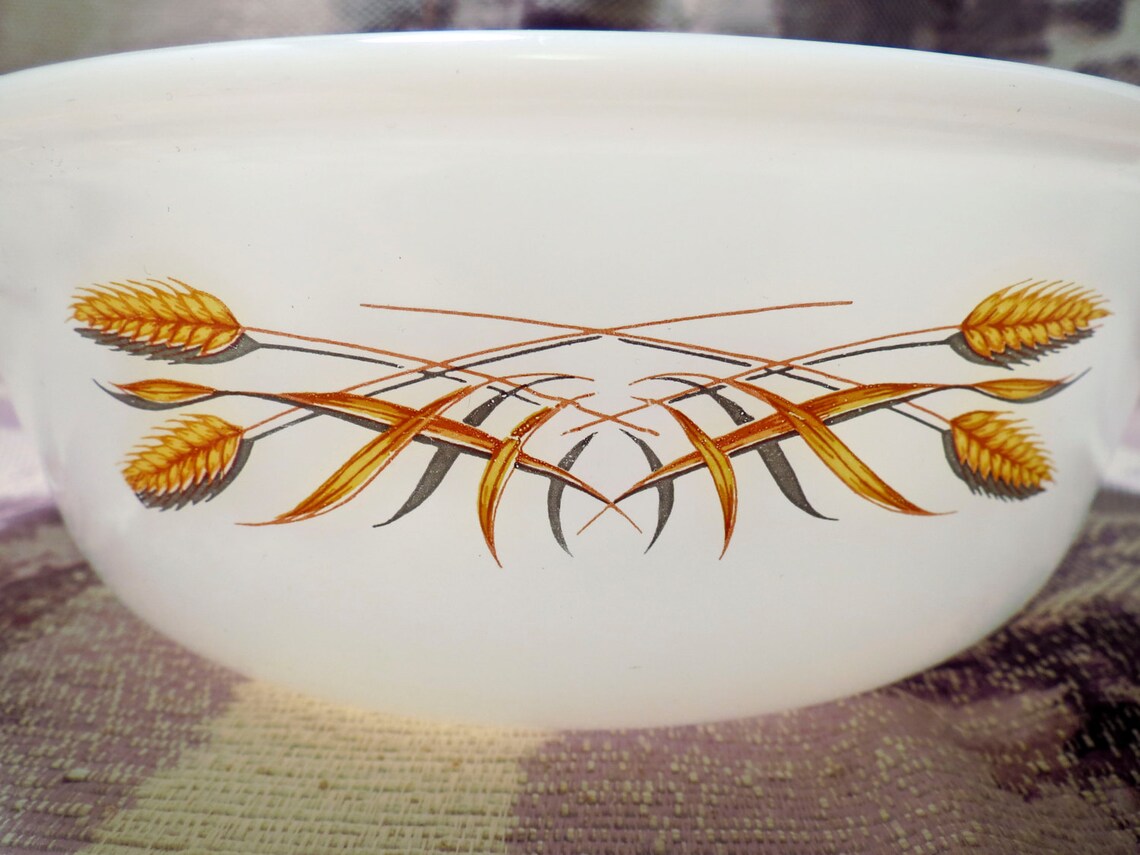 Anchor Hocking FireKing Wheat 1 1/2 QT Casserole Dish 447 Etsy