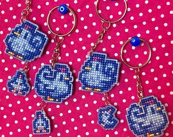 Stardew Valley Blue Chicken with Baby Chicken Keychains