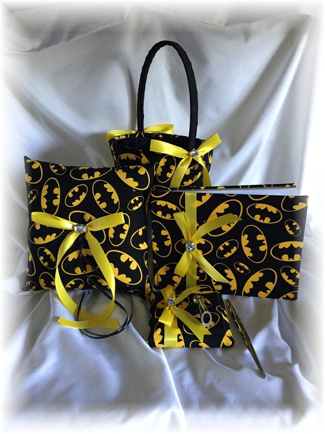 Batman Wedding Guest Book, Pen, Flower Basket, Ring Pillow , Batman