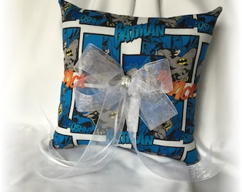 Almofada de aliança de casamento de morcego, almofada de casamento de super-herói, almofada de anel azul-marinho, casamento de fantasia
