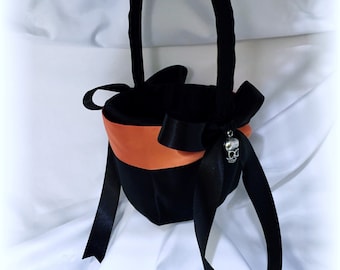 Cesta gótica preta com caveira de casamento laranja para meninas - The Romona, casamento gótico, casamento alternativo, somente cesta