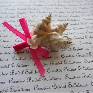 Seashell Groom Groomsmen Wedding Boutonniere, Button Hole- Fuchsia Pink