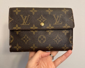 Auth Louis Vuitton wallet