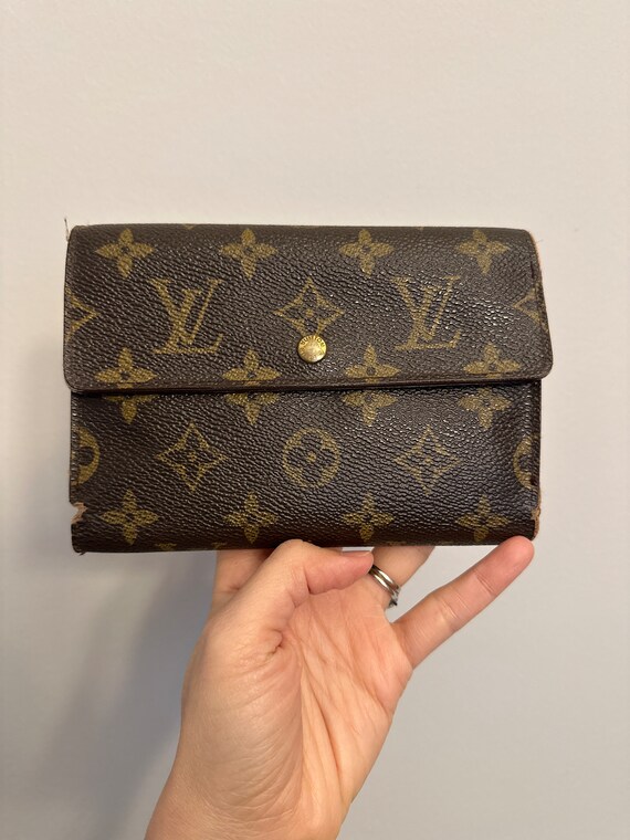 Auth Louis Vuitton wallet