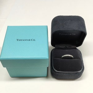 Auth Tiffany & Co. Diamond ring