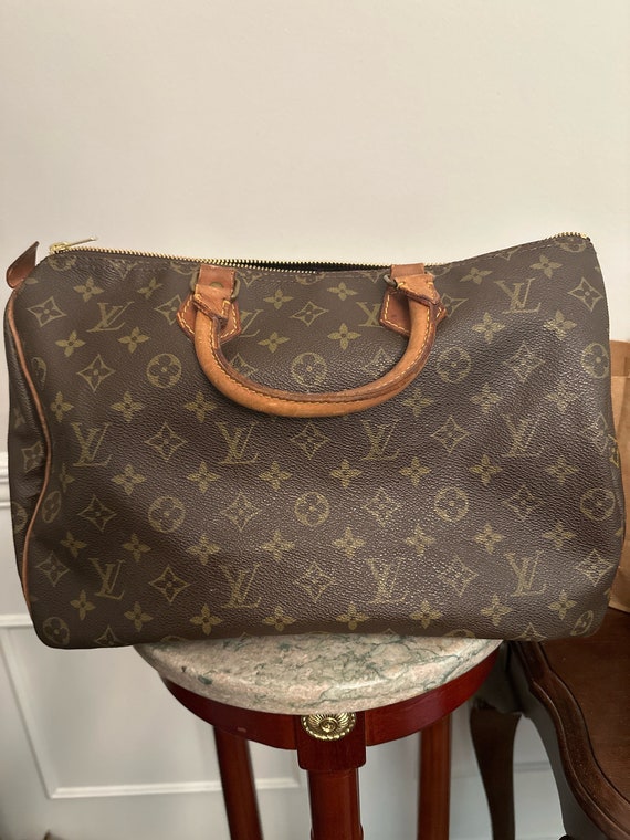 Auth Louis Vuitton Speedy 35