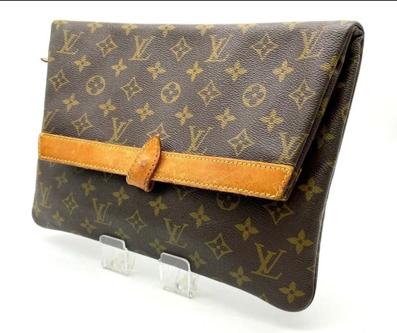 Louis Vuitton Clutch Handbags