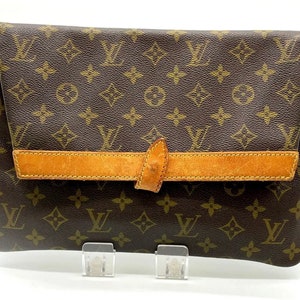 Louis Vuitton Pm 2 Way Clutch Bag Monogram for Sale in Modesto