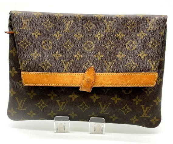 Louis Vuitton Pochette Priant Clutch 