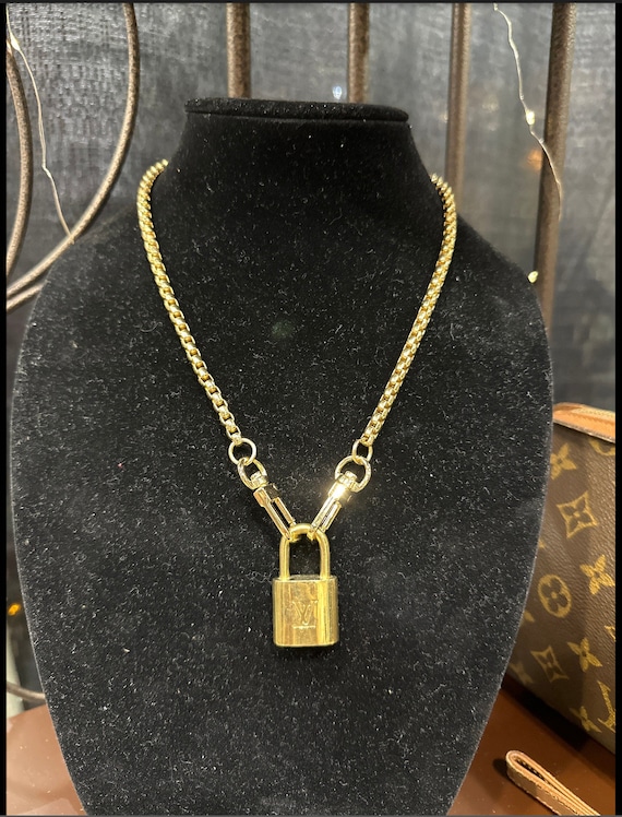 Authentic lock. No chain. - image 1