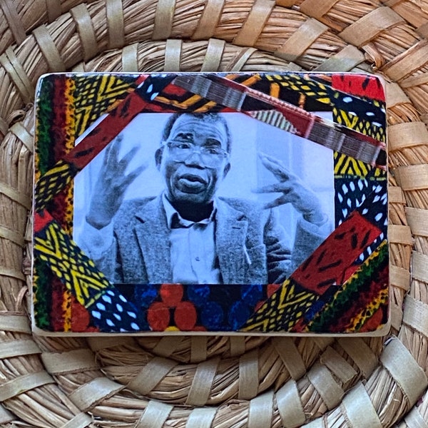Chinua Achebe Magnet