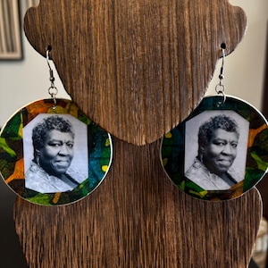 Octavia Butler-oorbellen
