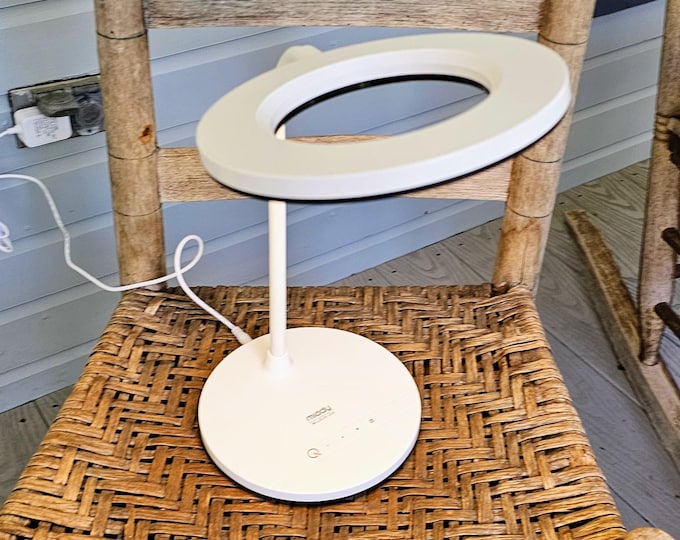 White Touch Lamp - Ring Lamp - Adjustable Head - 3 Tones - 4 Brightness