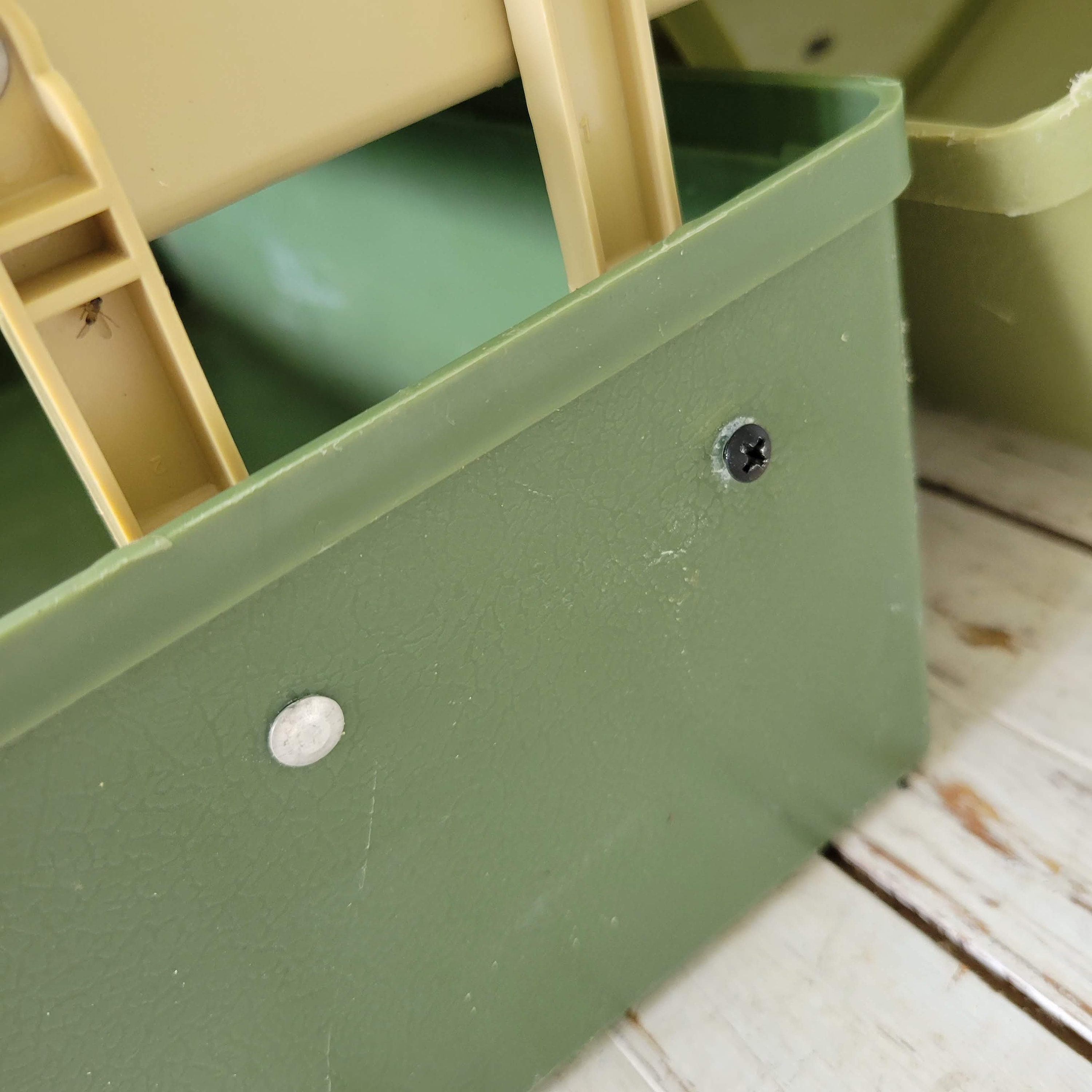 Vintage Plano Tackle Box Green and Gold 3 Shelf Multiple Compartments Heavy  Duty Tackle Box 