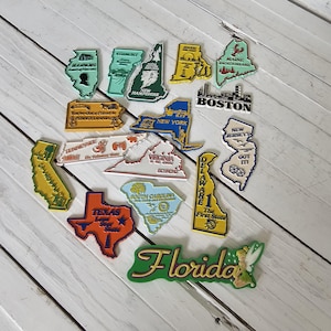 Vintage State Magnets - 16 Different Colorful Vintage Magnets - Mostly East Coast States - Variety of Magnets - Refrigerator Magnets