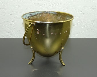 Tripod brass planter handle, flower pot with patina MCM 50s 60s tripod
