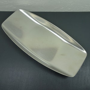 Bread bowl WMF Cromargan serving plate elongated stainless steel design 30x15.5 x 3 cm 411g Wagenfeld WVZ 537