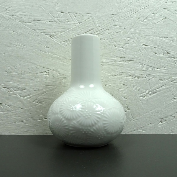 THOMAS Vase Hertha Bengtson Gänseblümchen Porzellan, klein weiß, Blumenvase, pop art space age HBT9,5/7/7cm 132g