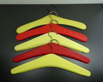 MCM coat hangers 5x, wooden hangers with plastic coating 50s 60s 886g 42 cm