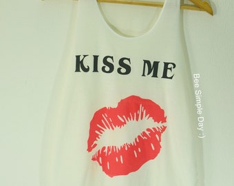 Tank Top Kiss Me morbidezza tessuto alta qualità moda t-shirt Vintage Canottiere per donna Kale corta camicia carina Yoga Festival allenamenti