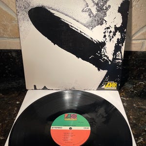 Led Zeppelin 1 Debut Record Vinyl LP Rock - Vintage pressing - NM condition