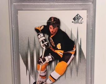 2013 SP Juego Usado Bobby Orr PSA 10 - Clasificado Encapsulado Salón de la Fama de los Bruins