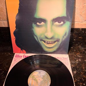 Alice Cooper&#39;s &quot;Goes to Hell&quot; - Vintage Vinyl Record LP - Excellent Condition