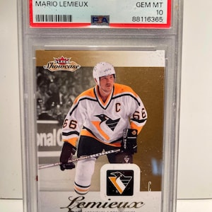 Mario Lemieux 2013 Fleer Showcase PSA 10 Gem Mint - rare PSA 10 Graded Encased