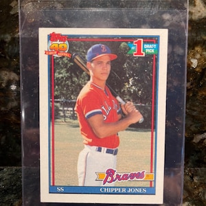 1991 Topps Chipper Jones Rookie Card RC - MLB Hall of Fame HOF! Near Mint/Mint Condition & Free Case!
