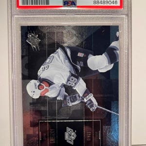 Wayne Gretzky 2009 SPx #99 PSA 10 Gem Mint Encased Graded
