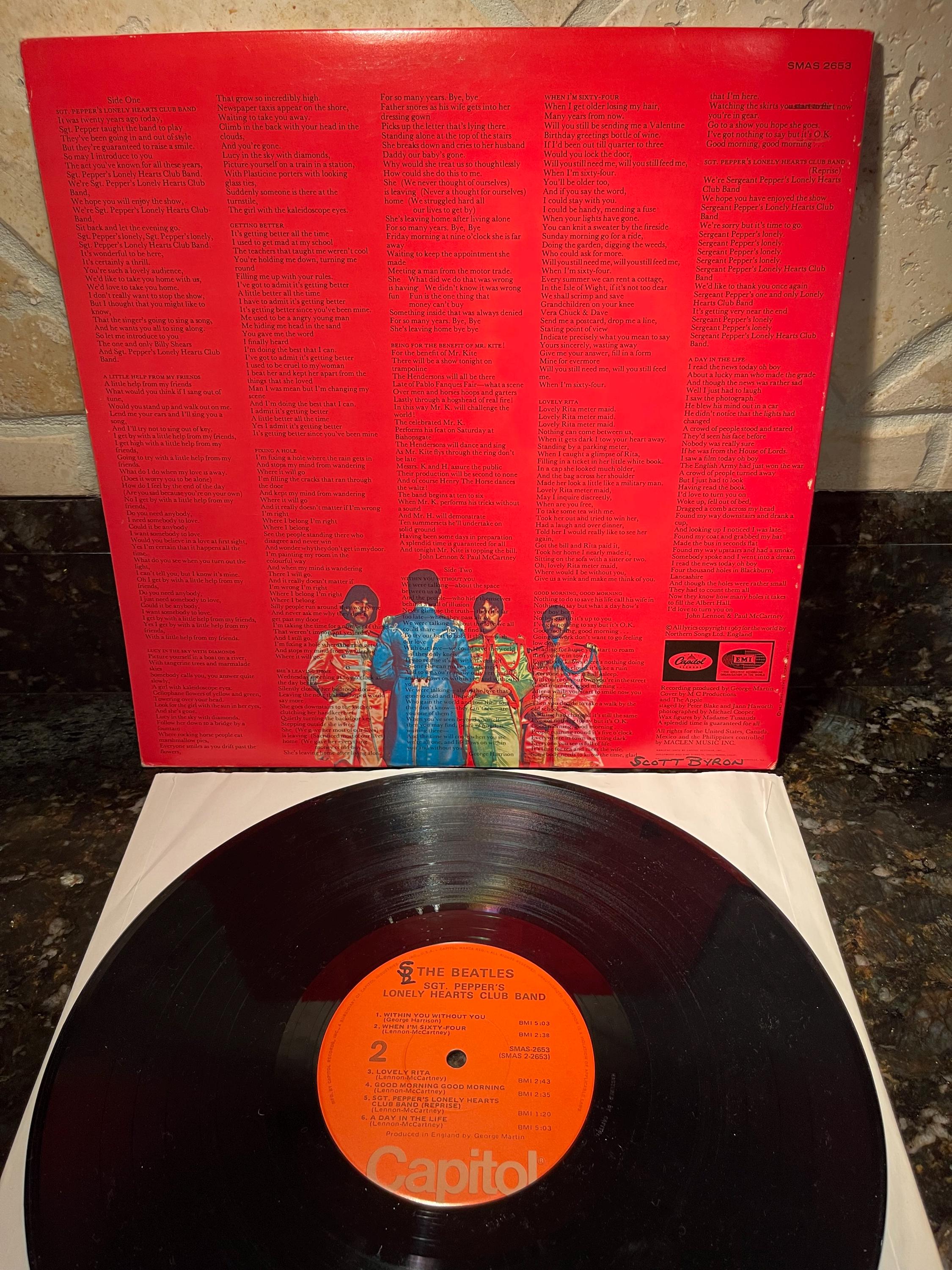 The Beatles - Sgt Pepper's Lonely Hearts Club Band - Vinyl Record