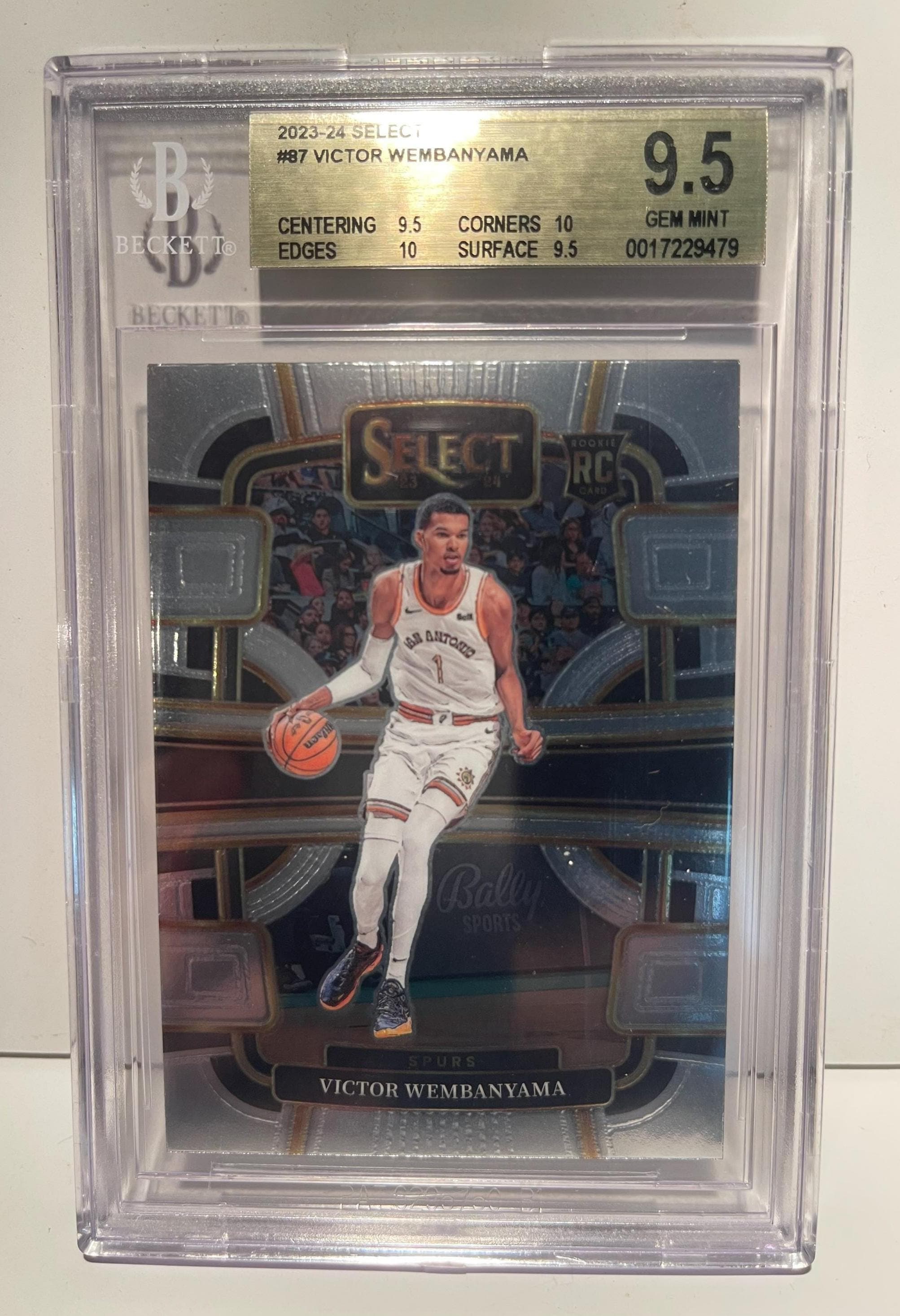 2023 Select Victor Wembanyama Rookie Card Spurs Beckett BGS 9.5 