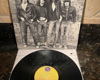 Original 1976 Release, Ramones - Ramones | Sire Records, SASD-7520