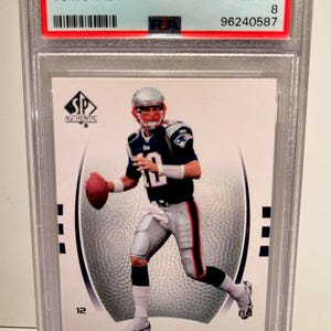 2007 SP Authentic #90 Tom Brady PSA 8 Graded Encased -- New England Patriots image 1