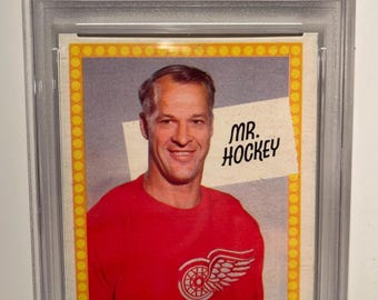 1969 O-Pee-Chee "Mr Hockey" Gordie Howe PSA 8 - geauthenticeerde/ingekapselde Red Wings-legende