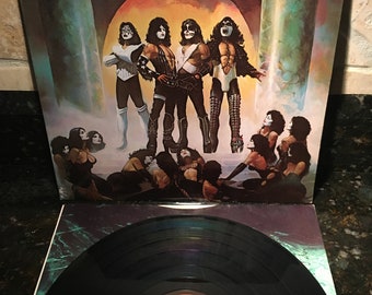 Kiss "Love Gun" LP Vintage Vinyl Record - VG+ Free Shipping! Stanley Simmons