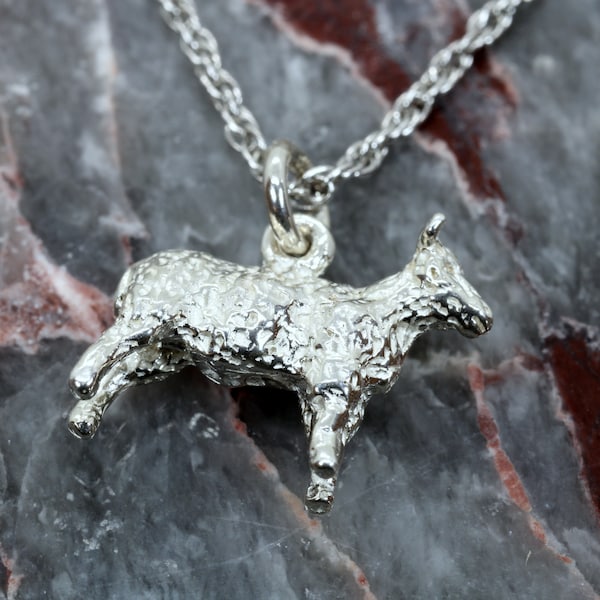 Collier de mouton en argent, mouton en argent sterling massif 925, cadeau de petite fille pour elle, charme d'agneau, collier de brebis pour fille