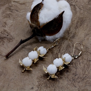 Three Cotton Boll Dangle Earrings, Handmade white cotton boll earrings, Cotton Farmer gift for wife, Cotton theme jewelry for her