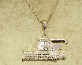 14kt Yellow Gold Combine Harvester Necklace: Detailed Tractor Pendant