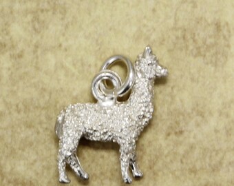Alpaca Charm, 925 Sterling Silver Huacaya Alpaca Charm, Gift mom Gift