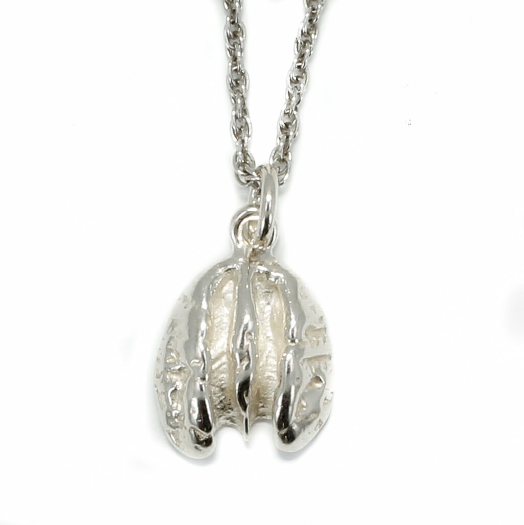 スターリングシルバー ピーカンネックレス：小さなナッツペンダント