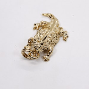 Gold Horned Frog Charm for her, 14kt Gold Vermeil Horned Toad Charm, Horned Frogs gift for girl or woman&#39;s charm bracelet