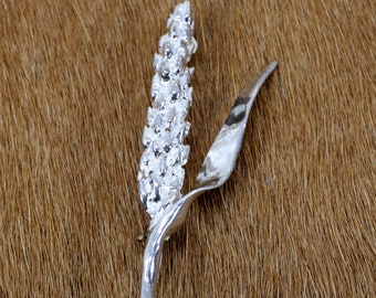 ゴールドヴェルメイユの麦穂ブローチ：貴金属を使用した麦穂ピン