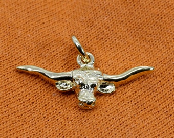 Charm de Longhorn en oro vermeil de 14 quilates: Pulsera con charm de toros de Texas, todos los metales preciosos.