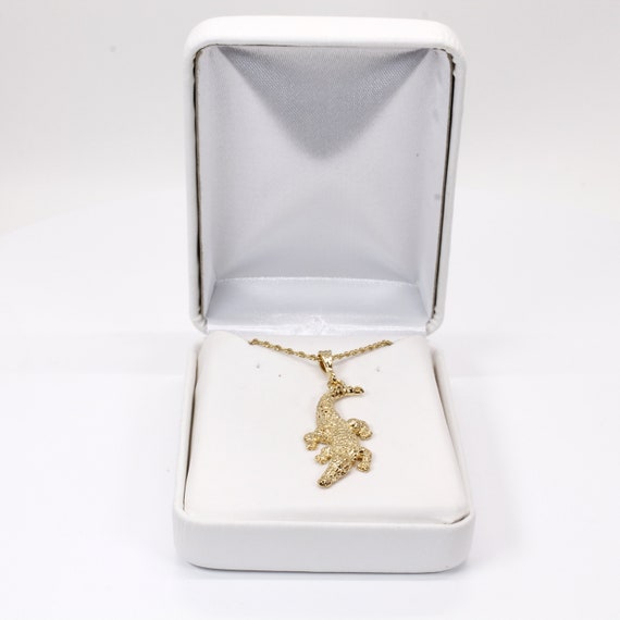 Cartier crocodile hotsell necklace price