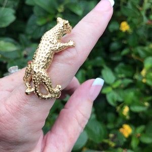 Gold Leopard Ring made in 14kt gold vermeil for long finger, Leopard lover ring for her, wild large cat jewelry gift, africa safari gift