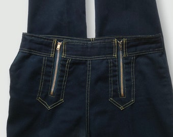 Jeans à double fermeture éclair des années 1970, noir, marque PAL, jambe fuselée décontractée, denim de coton léger, coutures jaunes, objet de collection d'occasion, vintage