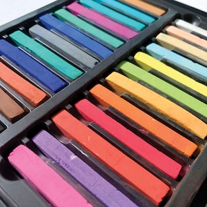 Vintage Soft Pastels, Set of 24 Multicolor Sticks, Alphacolor Art Supplies, Sketch/Drawing Tools, Original Plastic Case, Collectible, 1996