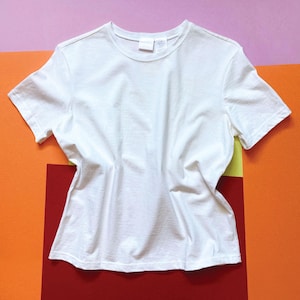 Vintage Y2K Isaac Mizrahi for Target T Shirt: Bright White Cotton Top, Medium